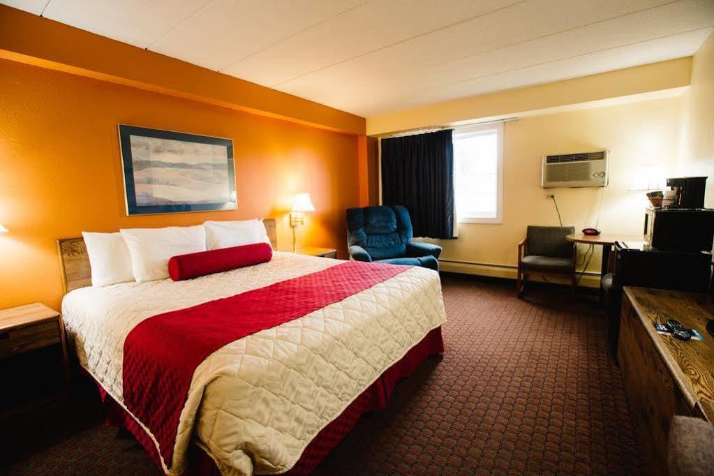 Days Inn By Wyndham Minot Dış mekan fotoğraf